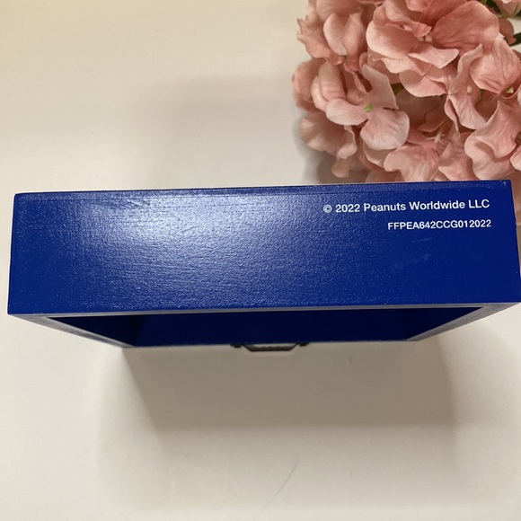 Snoopy rainbow plaque NWT! - Picture 8 of 8